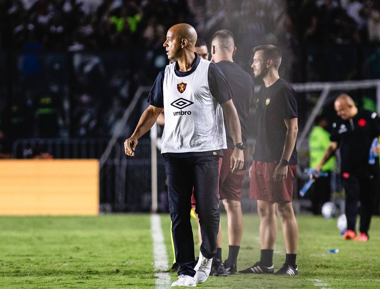 Pepa, do Sport, avalia desempenho da equipe contra o Vasco e desabafa: ‘Injustiça’