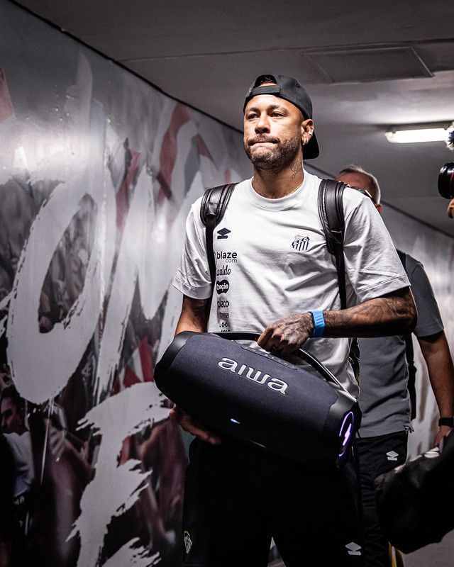 Renova ou não? Entenda como Santos lida com situação contratual de Neymar
