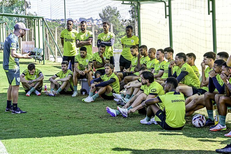 Escalação do América: William Batista deve repetir time para enfrentar Goiás