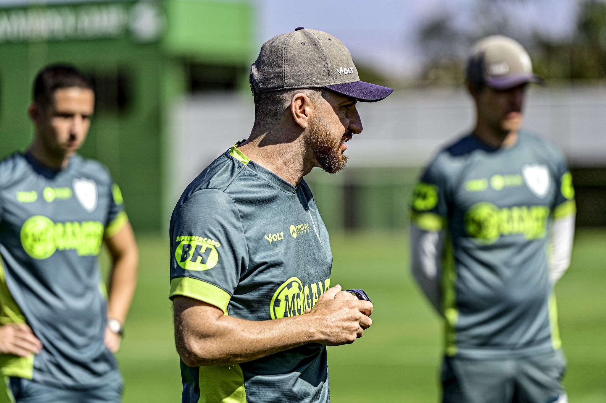 Escalação do América: William Batista pode fazer mudanças para duelo com o Amazonas
