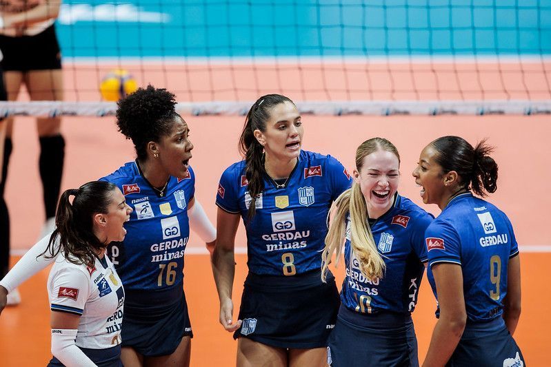 Minas vence Osasco em casa e abre vantagem na semifinal da Superliga Feminina