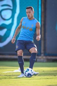 Jogadores do Gremio realizam treino técnico durante a tarde desta quinta-feira, no CT Luiz Carvalho