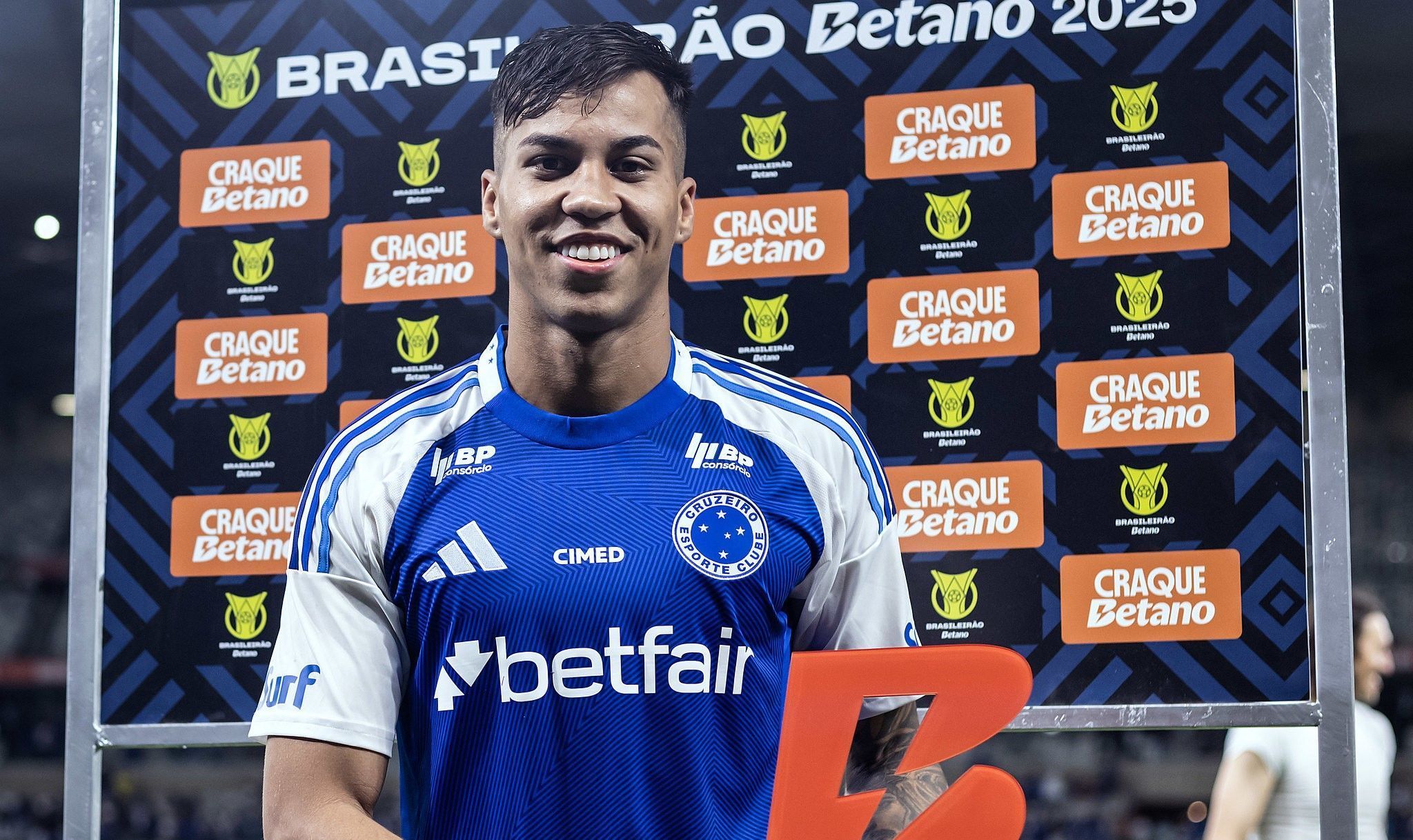 Kaio Jorge comenta briga por titularidade no Cruzeiro e revela papo com Jardim