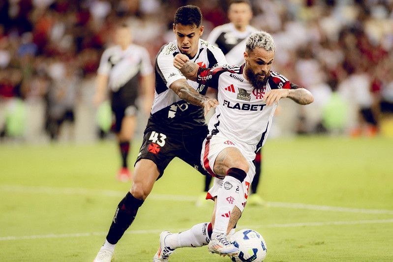 Vasco e Flamengo fazem duelo movimentado, mas ficam no empate pelo Brasileiro