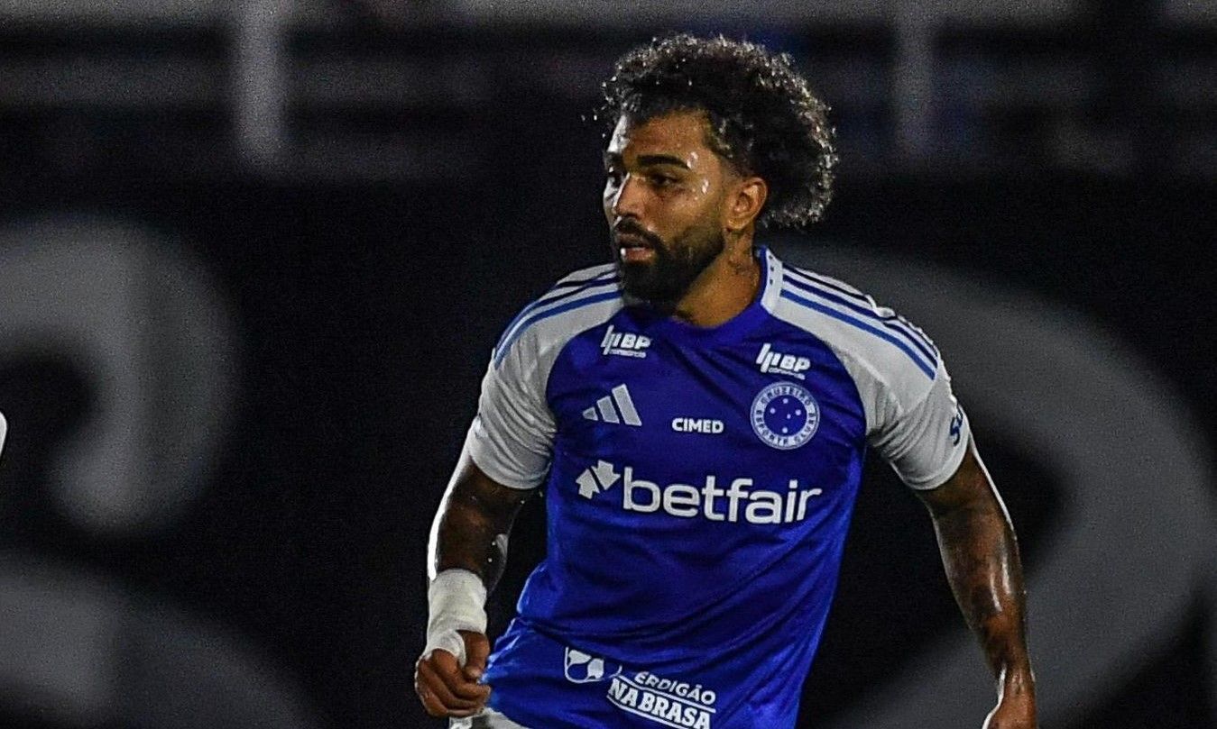 Torcedores provocam Gabigol em derrota do Cruzeiro: ‘Vai falir o Pedrinho’