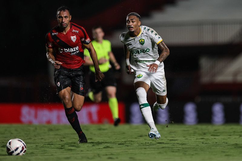 Cuiabá empata com Atlético-GO e deixa G4 escapar na Série B