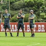 Escalação do América: William Batista prepara mudanças contra o Avaí, pela Série B