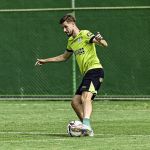 América encaminha renovação com meia que voltou de grave lesão após quase um ano