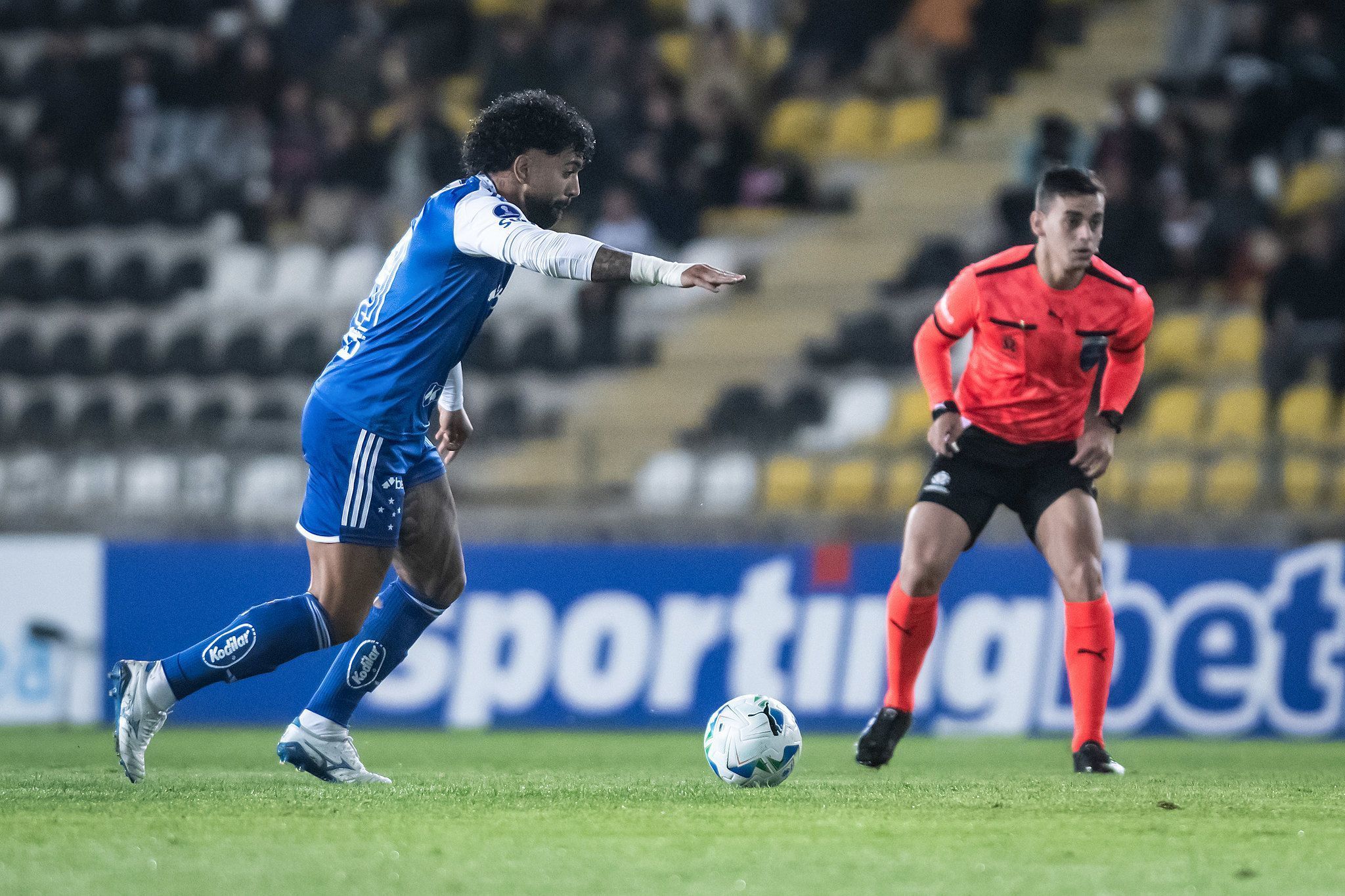 Cruzeiro precisa de 'milagre' para avançar às oitavas da Sul-Americana; veja cenário