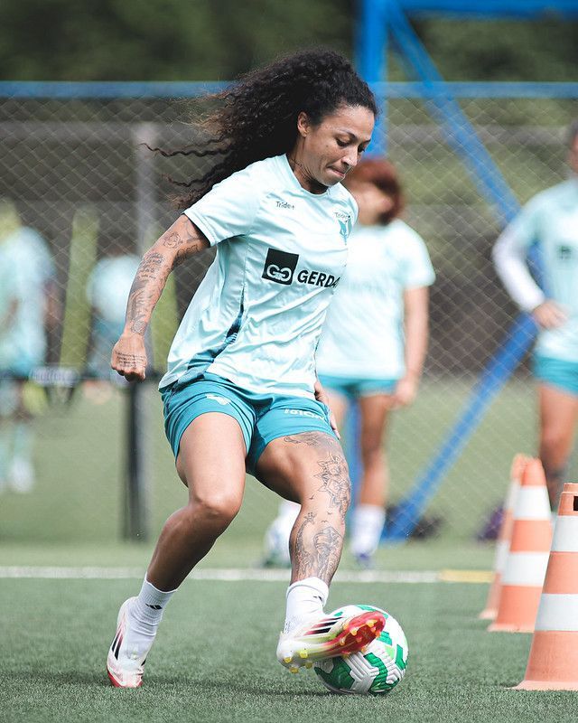 Embalado, Cruzeiro recebe Flamengo pela 8° rodada do Brasileiro Feminino