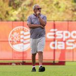 Escalação do Náutico: Hélio dos Anjos tem dúvida para encarar o São Paulo