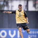 Santos anuncia renovação dos contratos de João Schmidt e Kevyson; veja detalhes