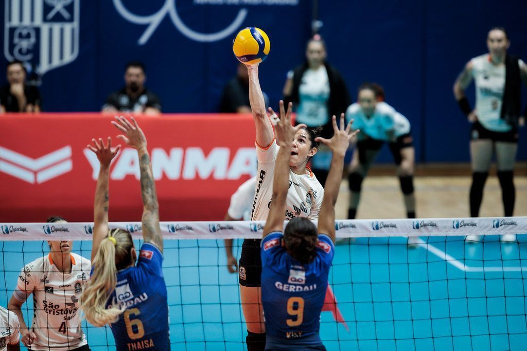 Osasco atropela Minas e vai à final da Superliga Feminina após oito anos