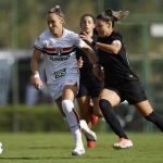 Corinthians marca no fim e empata com São Paulo pelo Brasileiro Feminino