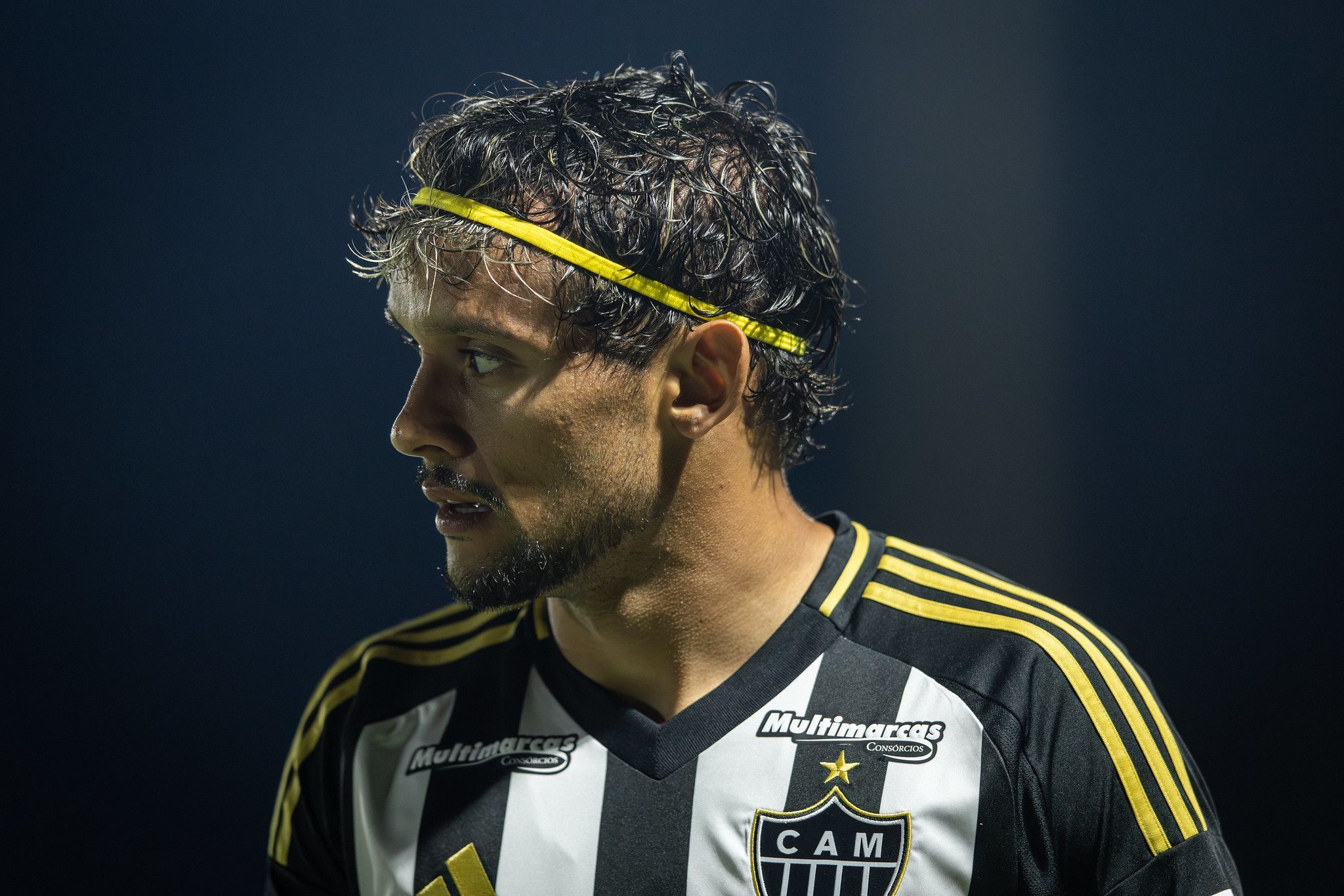 Scarpa, do Atlético, é trapaceado em live na internet: 'Não tenho um minuto de paz'