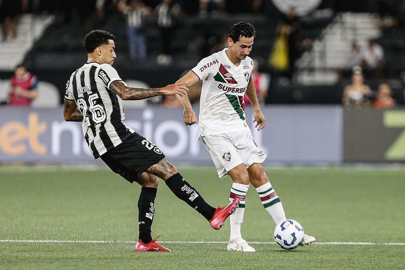 Veja o desempenho do Fluminense atuando em gramados sintéticos no Brasil