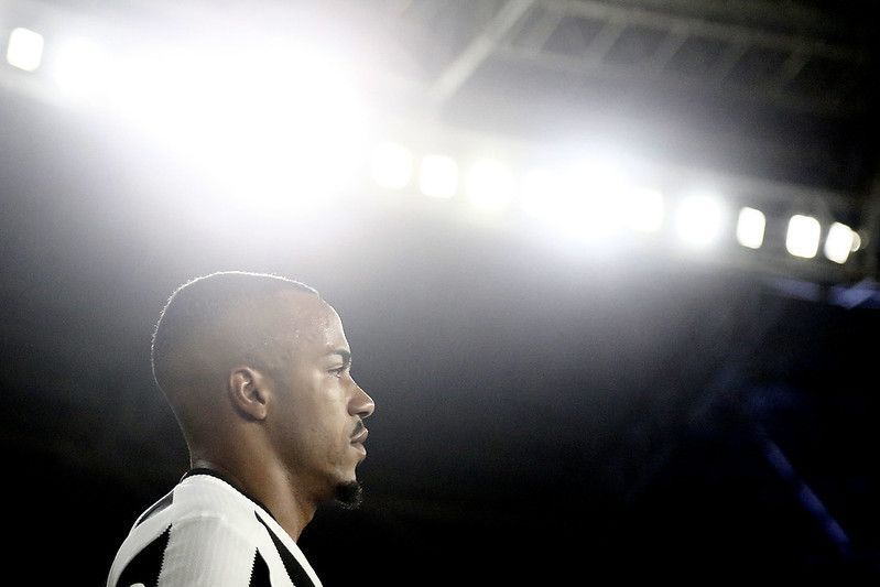 Capitão do Botafogo sai em defesa de Renato Paiva: 'Estamos juntos'