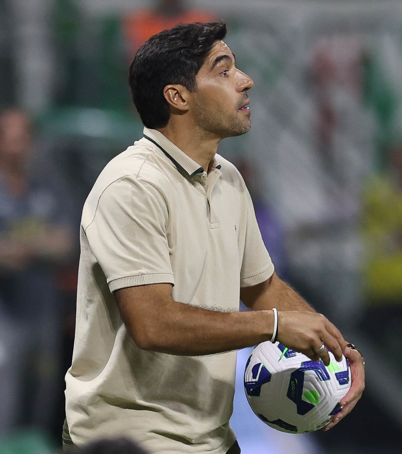 Quatro atacantes? Veja o que pensa Abel sobre formação ofensiva no Palmeiras
