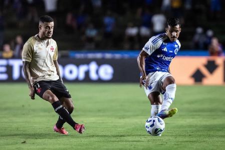 O Cruzeiro venceu o Vasco no primeiro turno do Brasileiro por 1 a 0