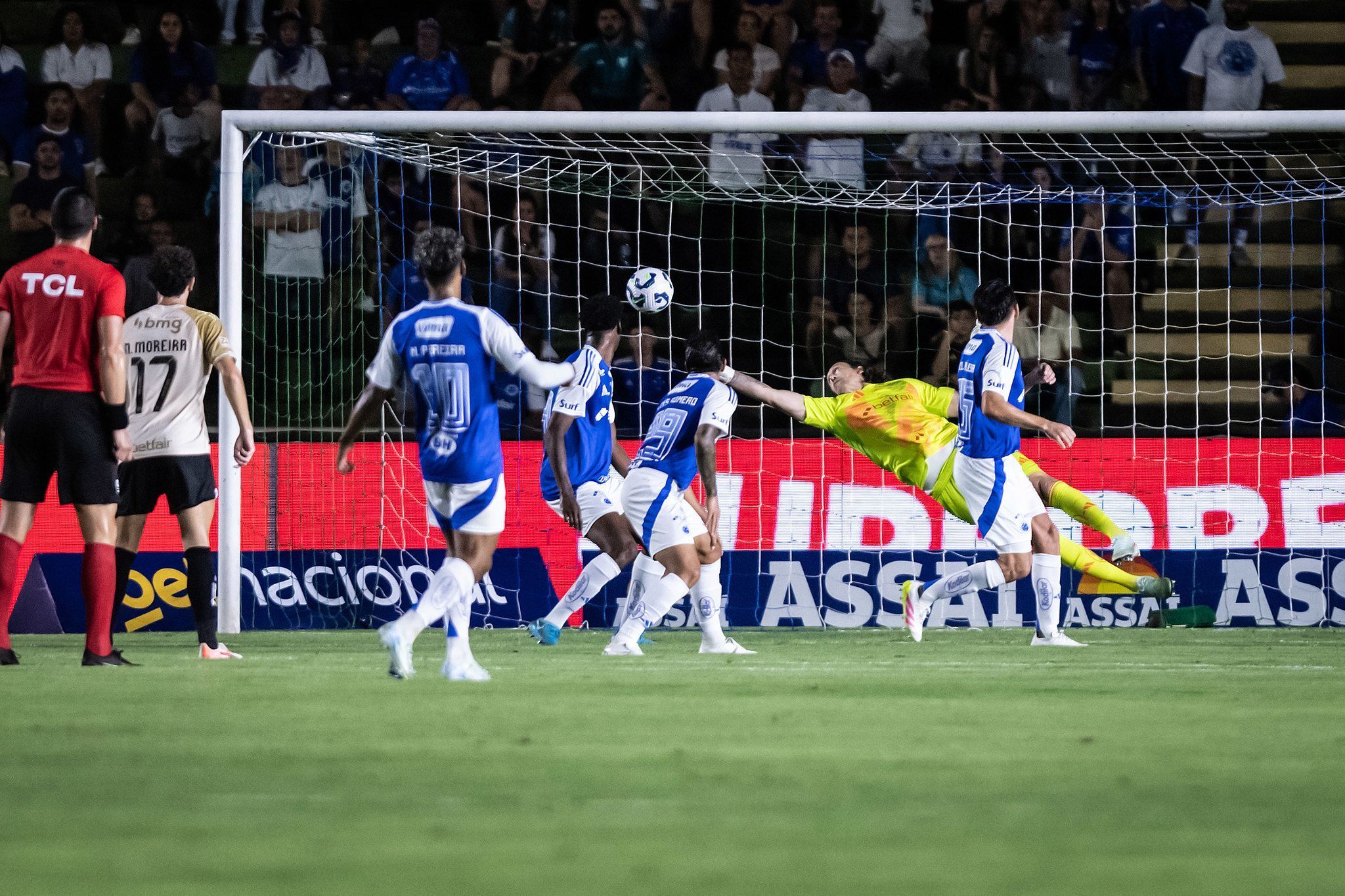 Cruzeiro 1 x 0 Vasco: assista ao gol da vitória celeste em Uberlândia