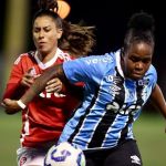Grêmio e Internacional empatam em clássico acirrado no Brasileirão Feminino