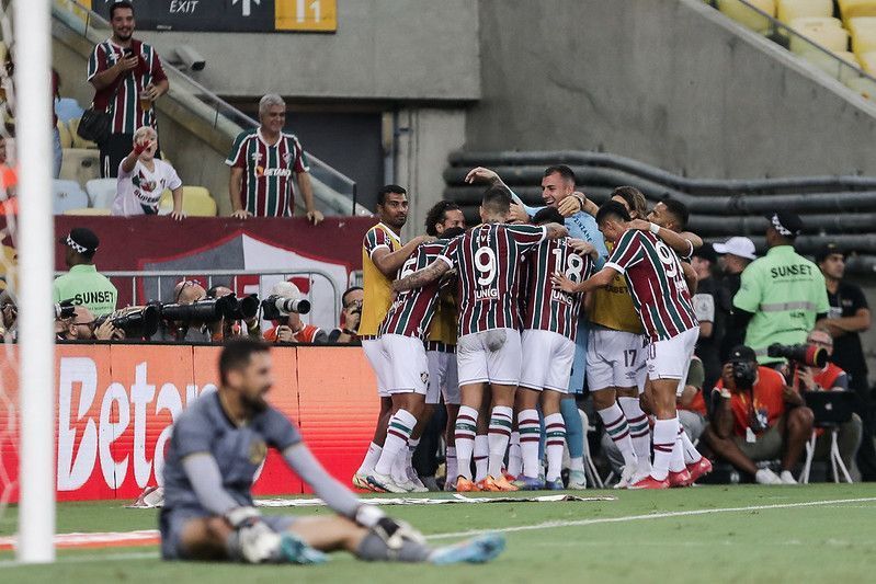Fluminense é vaiado, mas vence a Aparecidense pela Copa do Brasil