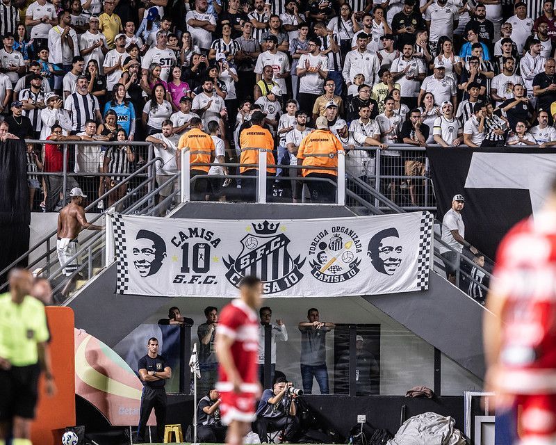 Santos é multado por confusão na Vila Belmiro em duelo com CRB na Copa do Brasil