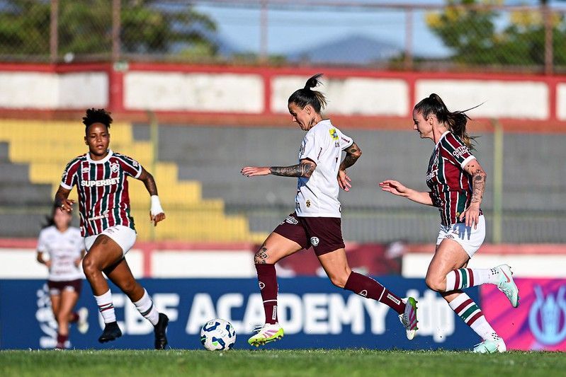 Ferroviária empata com Fluminense e reassume liderança do Brasileiro Feminino
