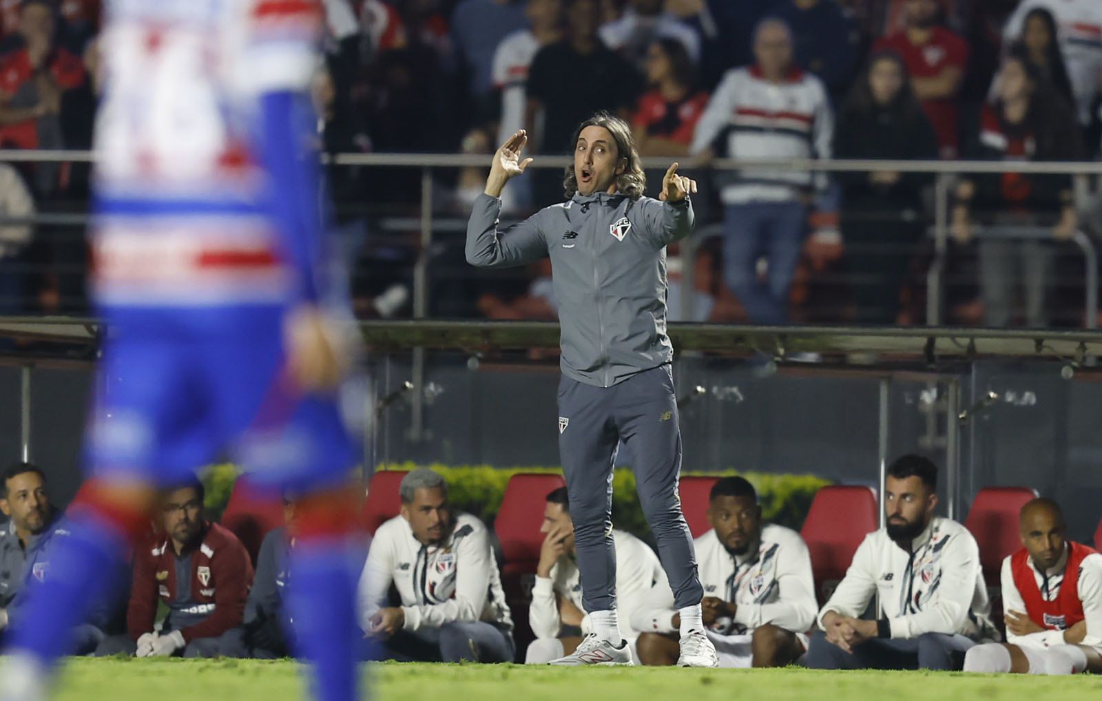 Zubeldía rebate 'falta de soluções' do São Paulo após novo empate