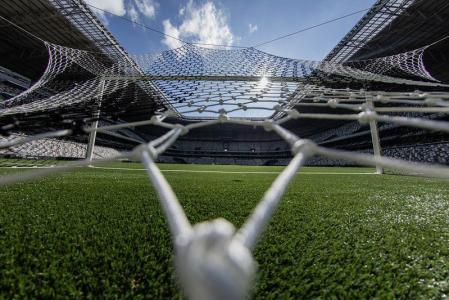 Atlético faz primeiro treino no novo gramado sintético da Arena MRV