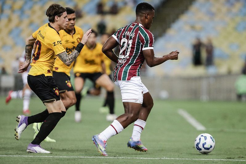 Fluminense se manifesta oficialmente contra a arbitragem do Brasileiro