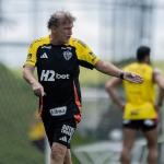 Atlético terá dois volantes de ofício para jogos contra Bucaramanga e Palmeiras
