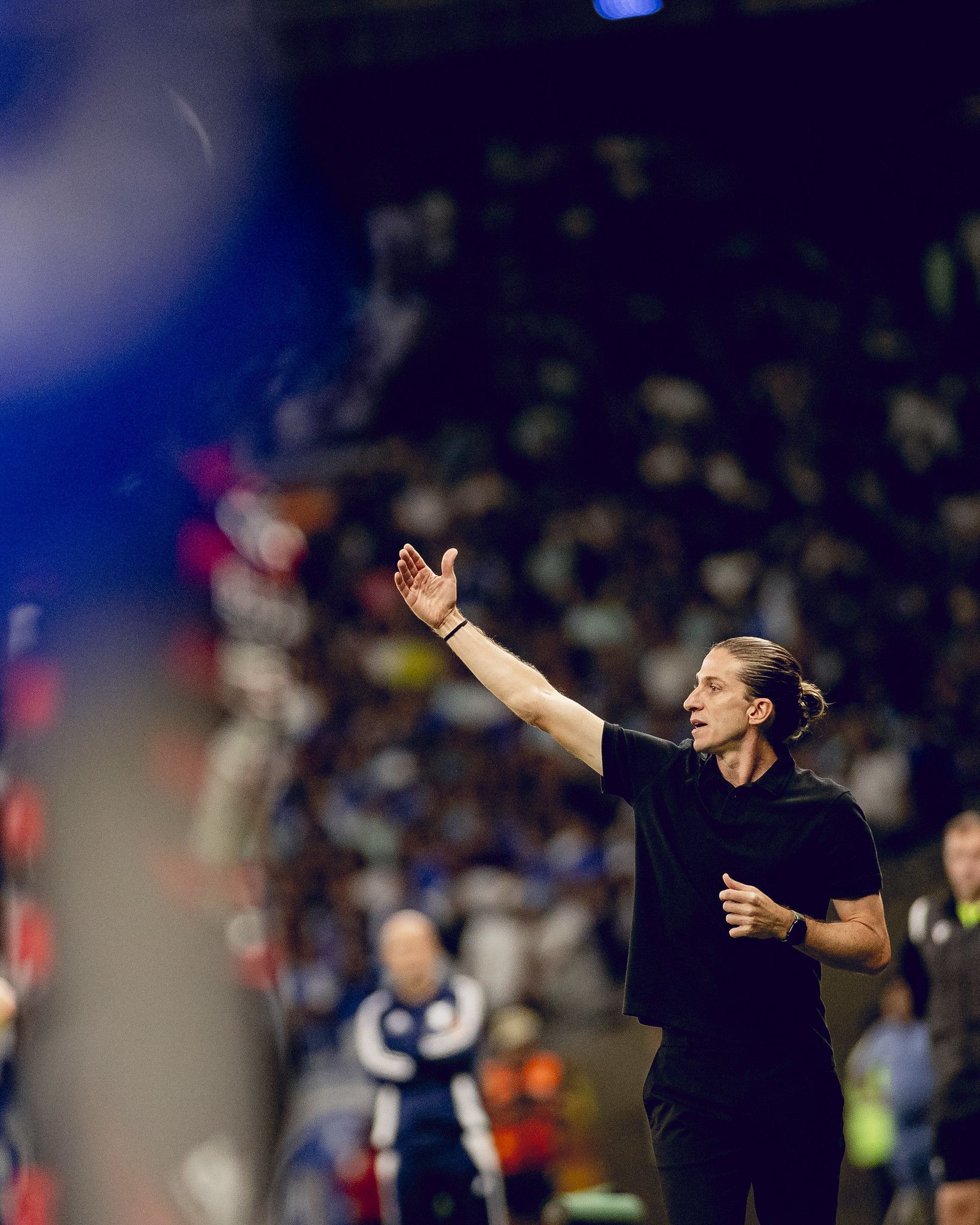 Jornalista critica uso da base do Flamengo por Filipe Luís e cita Palmeiras