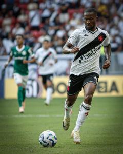 Atacante Loyde Augusto está de saída do Vasco