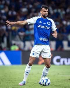 Fabrício Bruno, do Cruzeiro, entrou em pré-lista de Carlo Ancelotti para próxima rodada das Eliminatórias da Copa do Mundo