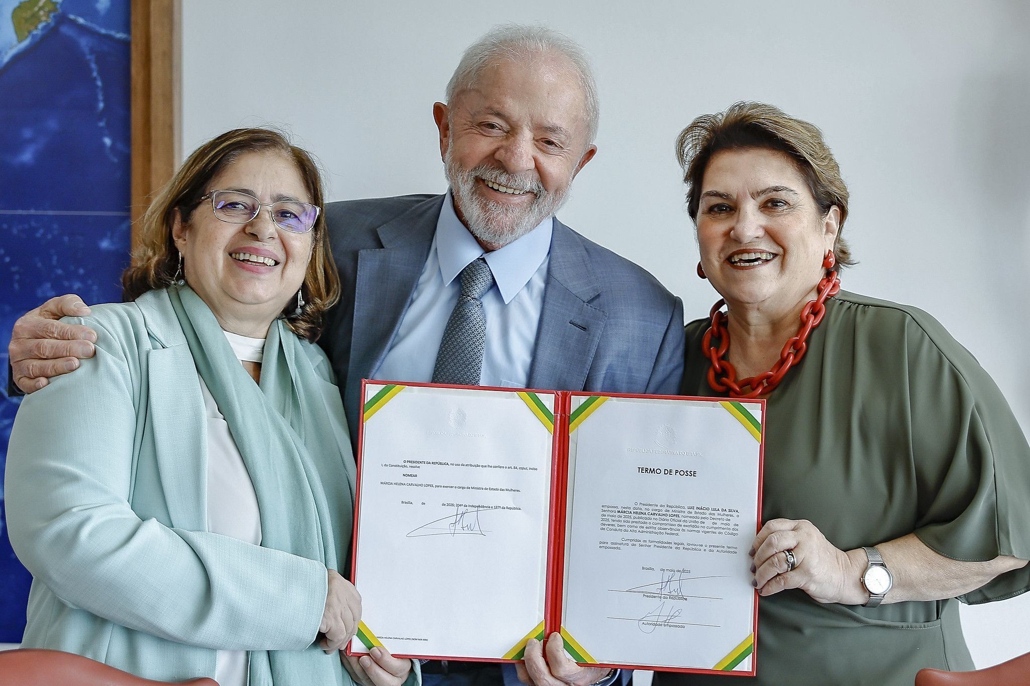 Lula demite Cida Gonçalves e dá posse a Márcia Lopes como ministra das Mulheres