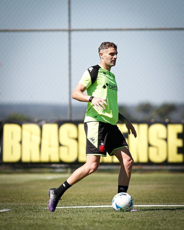 Escalação do Vasco: com desfalques, Diniz pode escalar novidades na Sul-Americana