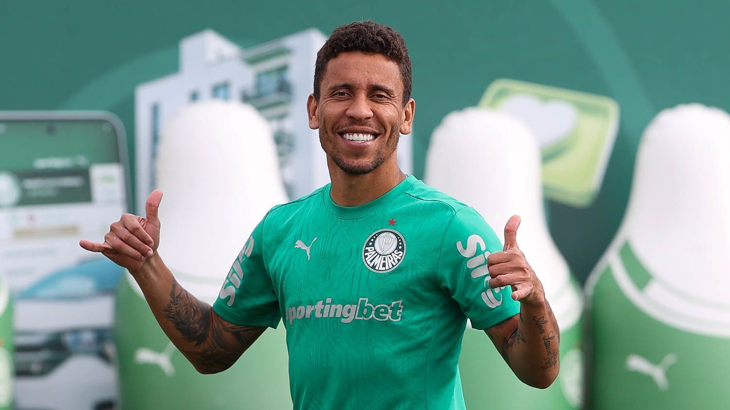 Grêmio negocia com Marcos Rocha, ex-Atlético; lateral tem futuro incerto no Palmeiras