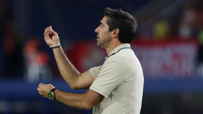 Abel quer o Palmeiras com o 
