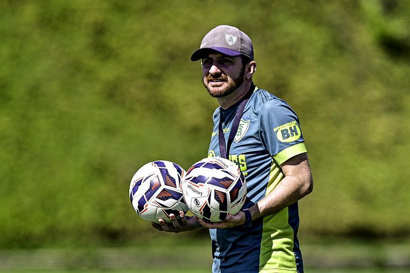 Titular do América é liberado pelo DM e deve ser reforço contra o Paysandu