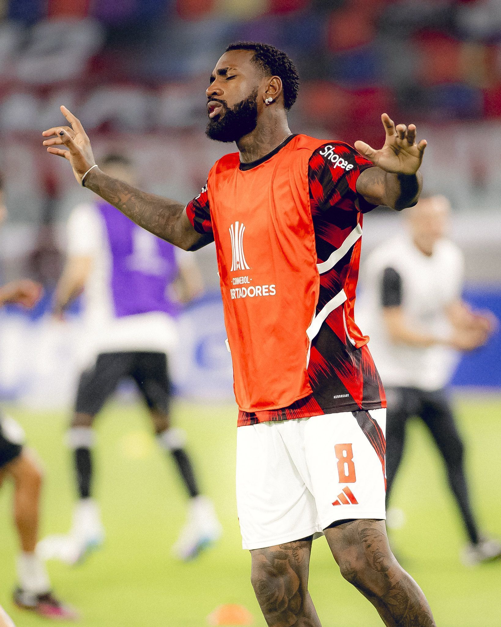 Jornalista vê 'mancha na idolatria' caso Gerson deixe o Flamengo