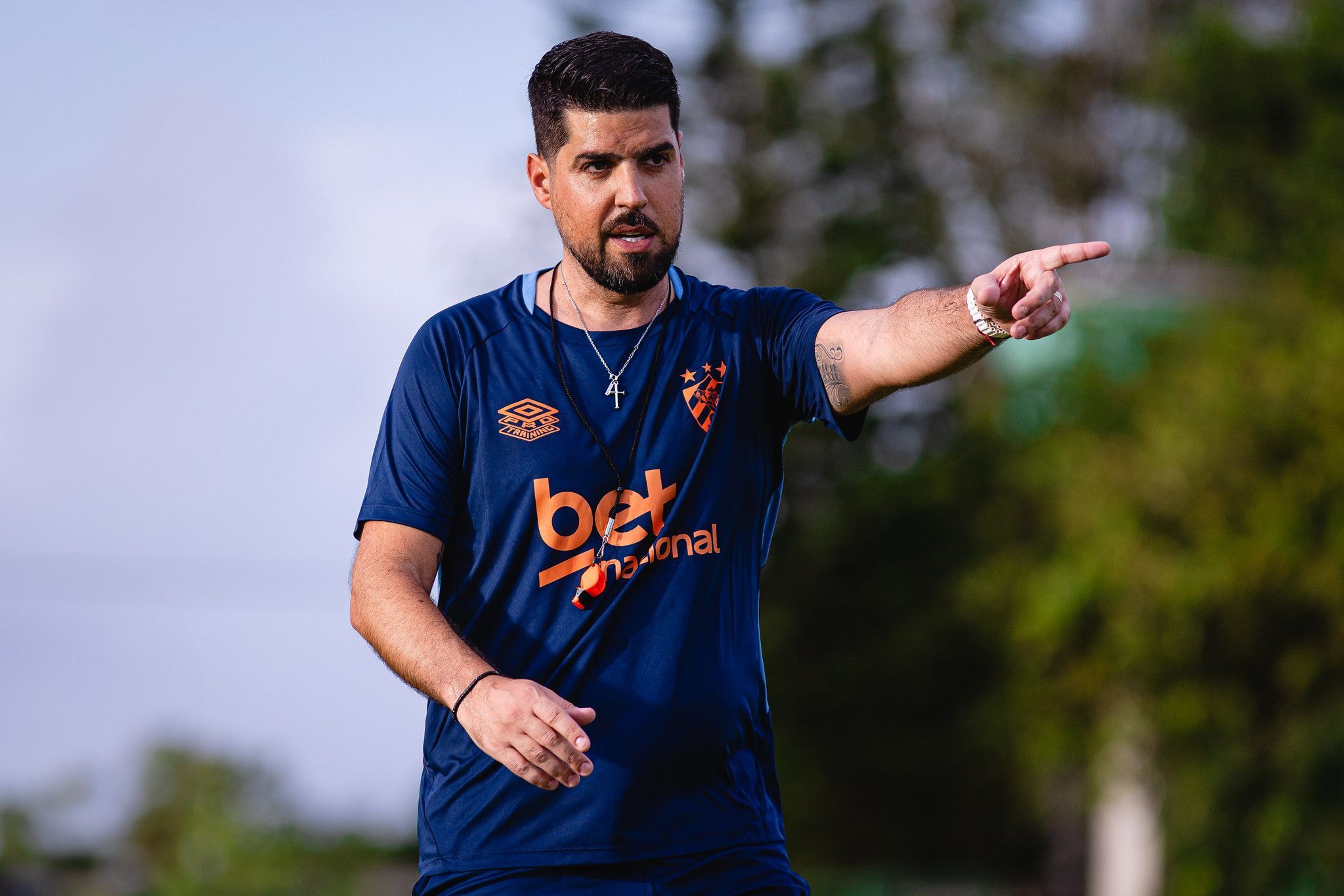 Deu tempo! António Oliveira é regularizado e estreia pelo Sport contra o Cruzeiro
