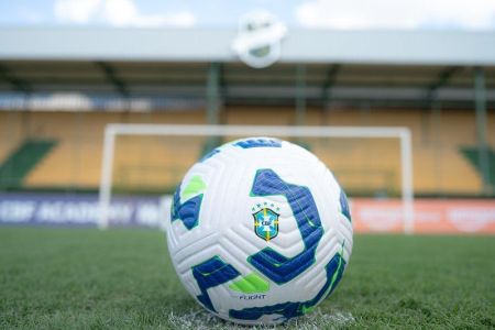 Bola oficial do Campeonato Brasileiro Feminino 2025