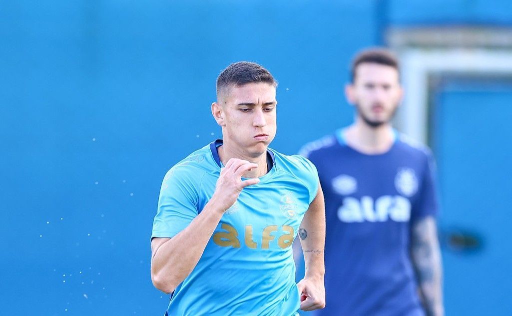 Grêmio comunica afastamento de volante e justifica: 'Questões técnicas'