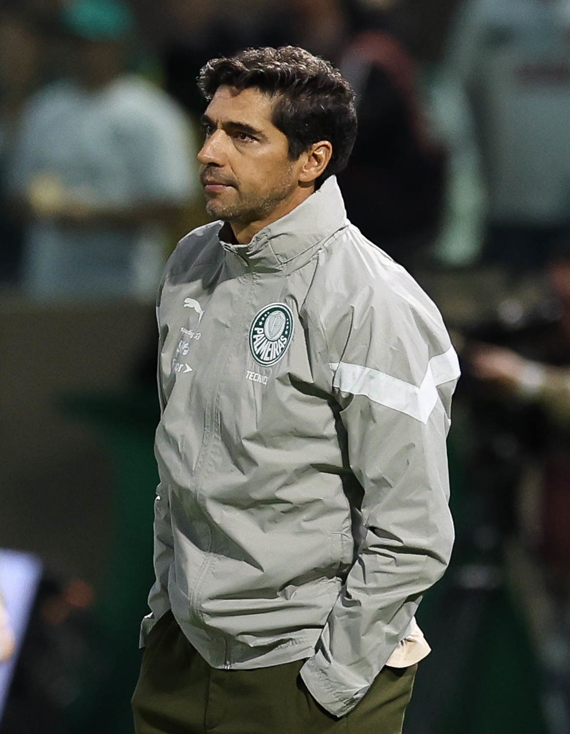 Palmeiras preserva Abel e detona decisão da arbitragem em vitória sobre São Paulo