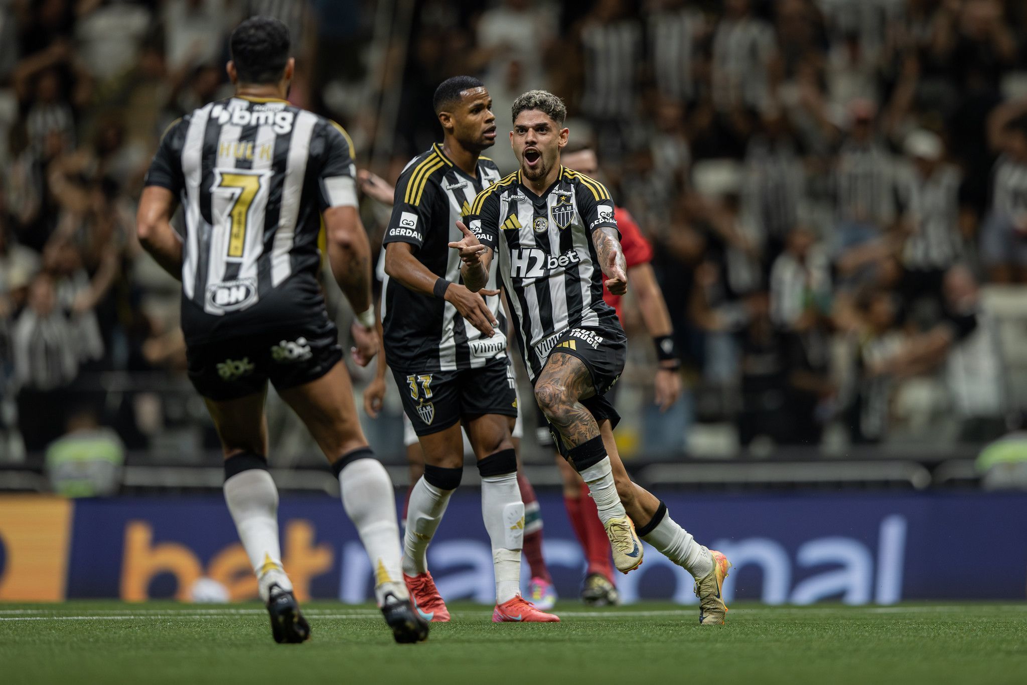 Rubens encerra e inaugura 'eras' da Arena MRV; entenda