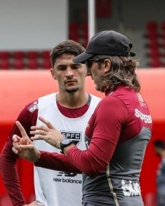 Zubeldía prepara o São Paulo para duelo com Libertad