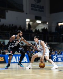 KTO Minas e Vasco se enfrentaram nesta segunda-feira (12) na Arena UniBH, em Belo Horizonte, pelo NBB