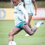 Vai sair? Jardim revela situação de Marquinhos, emprestado pelo Arsenal ao Cruzeiro