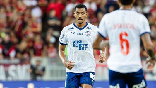 Rezende em campo pelo Bahia, no Campeonato Brasileiro